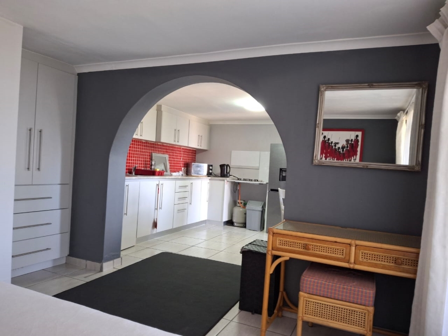 To Let 1 Bedroom Property for Rent in Mountainside Western Cape